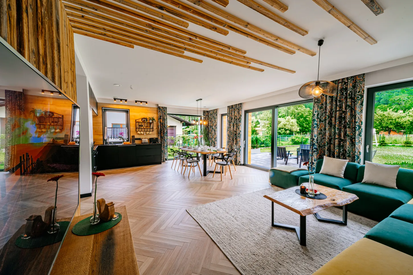 Salon — Highlander House Szczyrk (04)